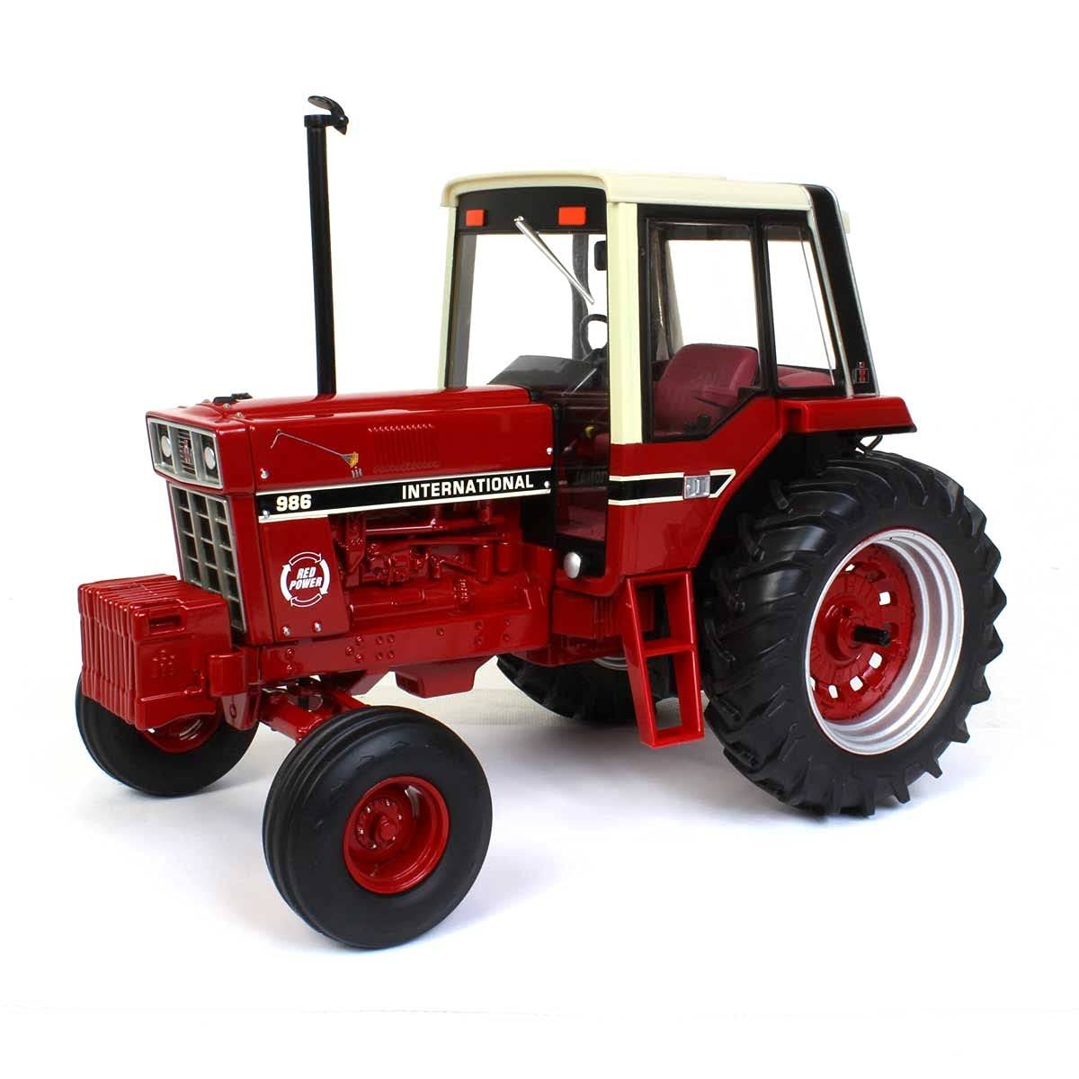 1/16 International Harvester 986 Cab with Logos F115970