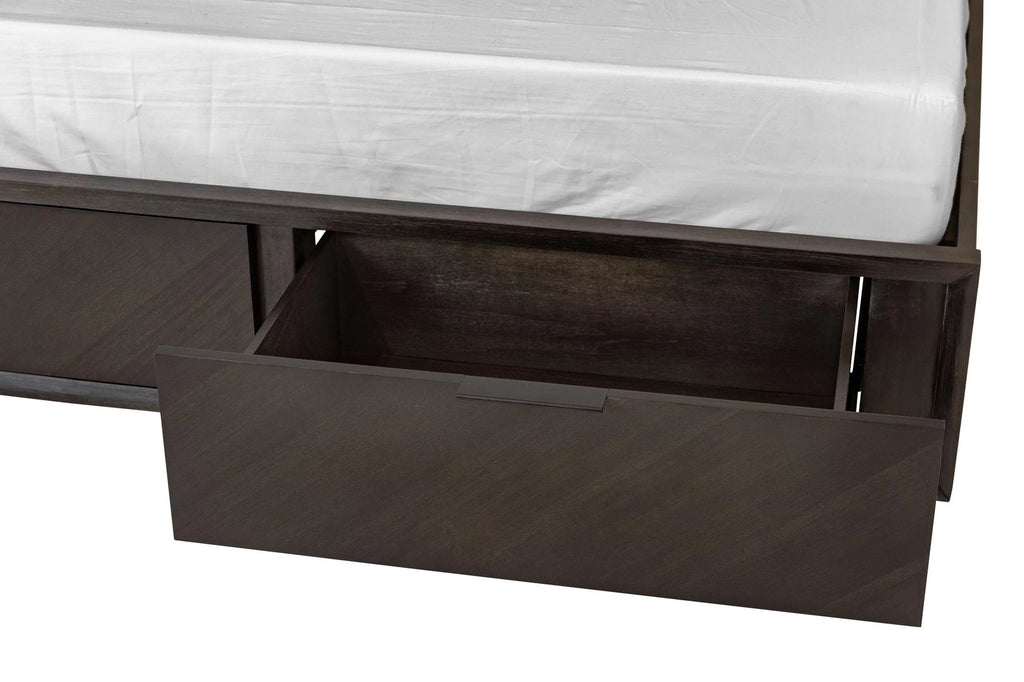 Acacia Queen Size Bed T841210